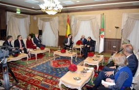 ep rajoy recibidopresidente argelino