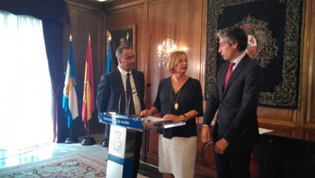 ep reunionalcaldesa consejeroministroaviles