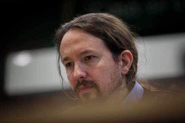 el secretario general de Podemos, Pablo Iglesias, y el subdirector de La Vanguar | Jesús Prieto - Europa Press ep secretario generalpodemos pablo iglesias ysubdirectorla vanguar