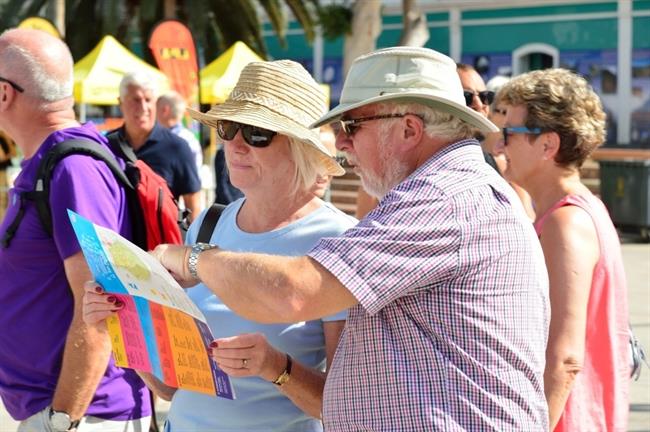 ep turistas consultan informacion