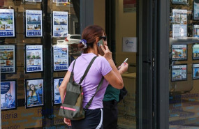 ep archivo   escaparate de una inmobiliaria 20250701144305