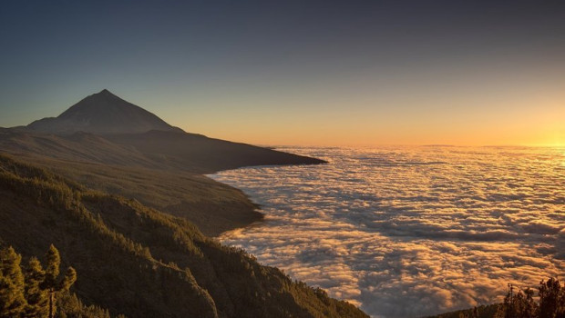 ep archivo   mar de nubes con el teide de fondo