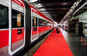 ep archivo   tren de la operadora ferroviaria iryo en las vias durante la presentacion de la