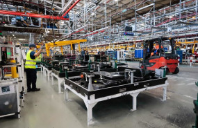 ep archivo   un operario trabajando en una fabrica 20260417093004