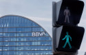 ep archivo   un semaforo frente al banco del bbva en la ciudad del bbva en madrid espana