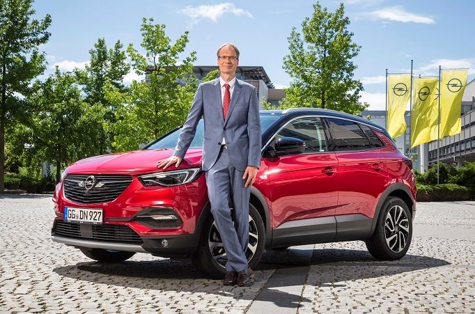El consejero delegado de Opel Michael Lohscheller, premio 'Manbest 2019' por la reestructuración de la compañía | OPEL - Archivo ep el consejero delegado de opel michael lohscheller premio manbest 2019 por la reestructuracion de