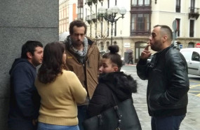 ep el padre y la hermana de la nina asesinada presuntamente por su madre en bilbao el pasado mes de