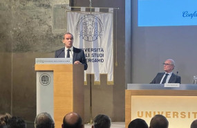 ep el secretario general iberoamericano andres allamand
