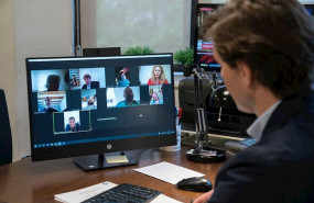 ep el vicesecretario de comunicacion del pp pablo montesinos en una videoconferencia con el sector