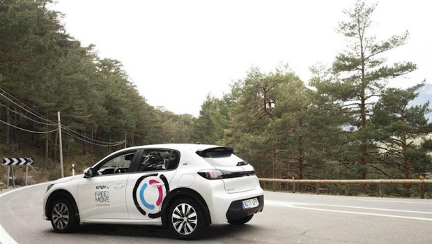 ep imagen de un vehiculo de emov by free2move