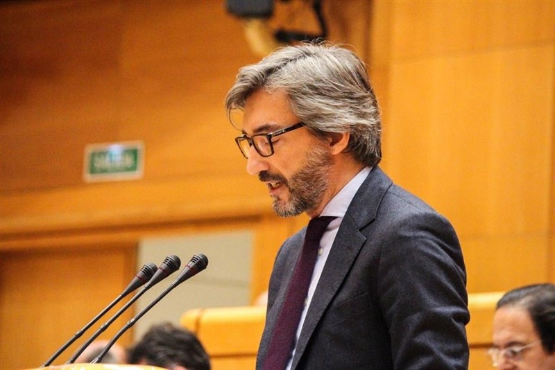 ep inaki oyarzabal en el pleno del senado