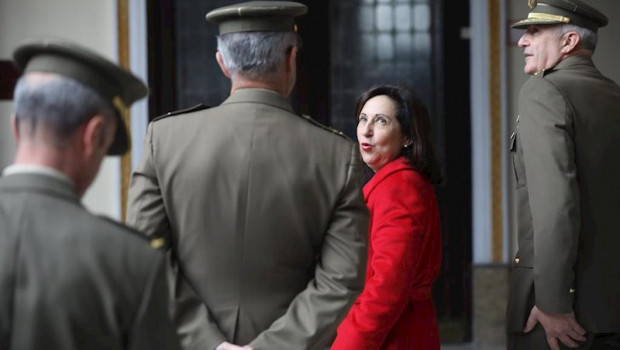 ep la ministra de defensa margarita robles durante una visita visita al cuartel general de la fuerza