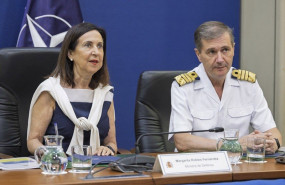 ep la ministra de defensa margarita robles mantiene una reunion por videoconferencia con los