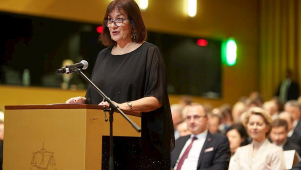 ep la vicepresidenta de la comision europea para democracia y demografia dubravka suica en una