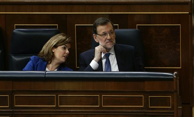 Mariano Rajoy y Soraya Sáenz de Santamaría en el Congreso | Europa Press - Archivo ep mariano rajoysoraya saenzsantamariacongreso