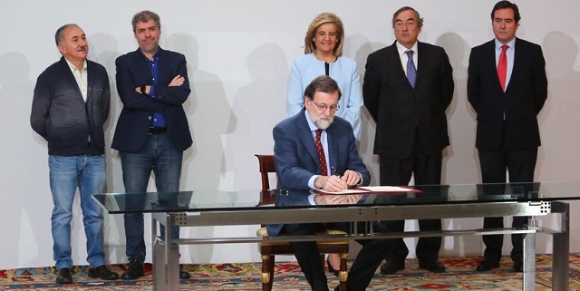 rajoy firma acuerda