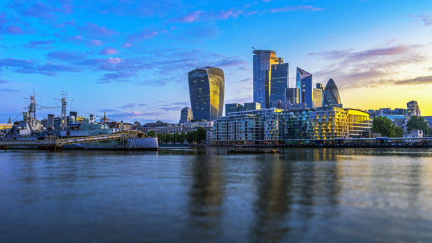 dl city of london generic river thames square mile finance 20240326 4