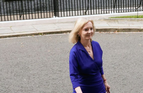 dl liz truss mp conservative party tory cabinet elizabeth pd