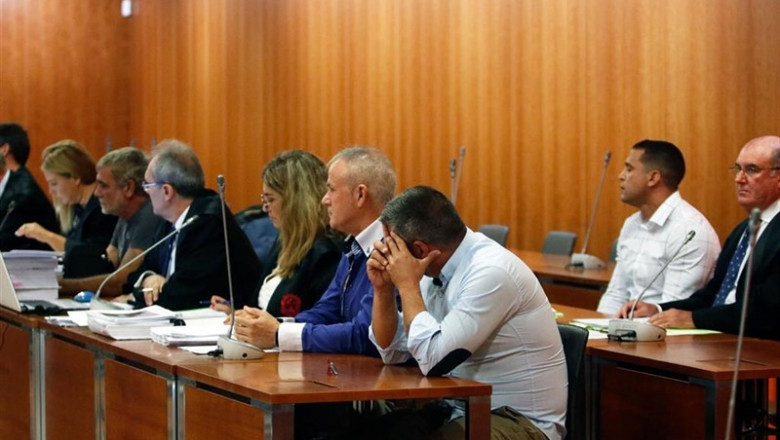 Acusados en el juicio por el homicidio de la mujer Lucía Garrido, que fue hallada sin vida en 2008 en la finca en la que residía de Alhaurín de la Torre. Resultaron absueltos | Álex Zea - Europa Press ep acusados en el juicio por el homicidio de la mujer lucia garrido que fue hallada sin vida en 2008