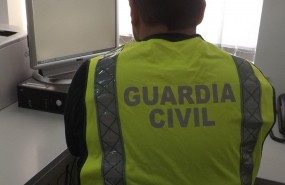 ep agente frente ordenador