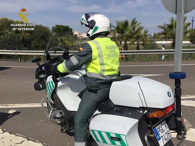 Agente de la Guardia Civil de Tráfico. | EUROPA PRESS/GUARDIA CIVIL - Archivo ep agentela guardia civiltrafico