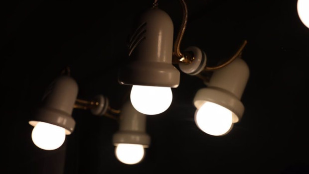 ep archivo   una lampara encendida a 30 de agosto de 2021 en madrid espana