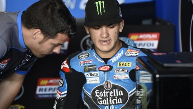 ep aron canet pilotomoto3estrella galicia 00