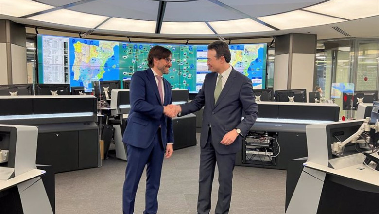 ep de izda a dcha el director general de reganosa emilio bruquetas y el consejero delegado de enagas ep de izda a dcha el director general de reganosa emilio bruquetas y el consejero delegado de enagas