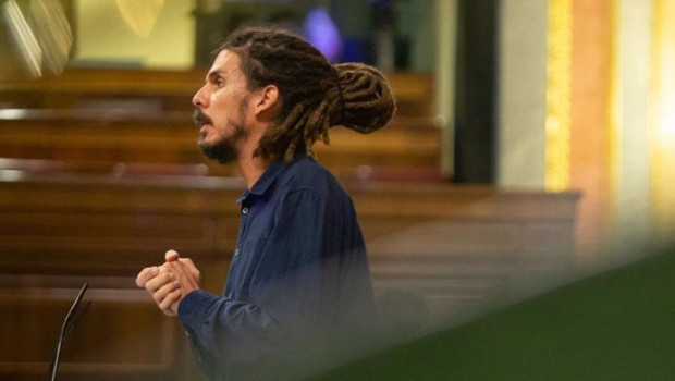 ep el diputado de unidas podemos alberto rodriguez interviene ante el pleno del congreso desde la