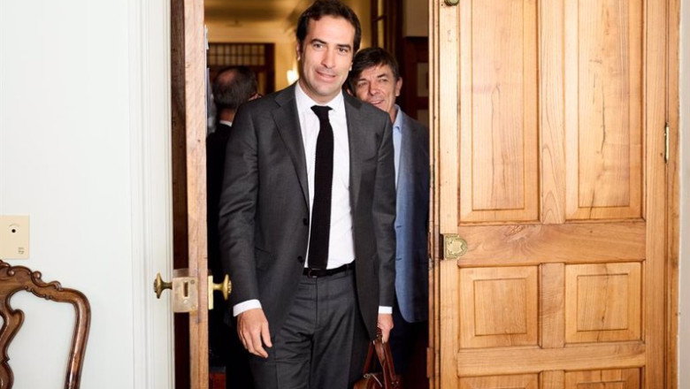 ep el ministro de economia comercio y empresa carlos cuerpo a su llegada a la inauguracion del curso ep el ministro de economia comercio y empresa carlos cuerpo a su llegada a la inauguracion del curso