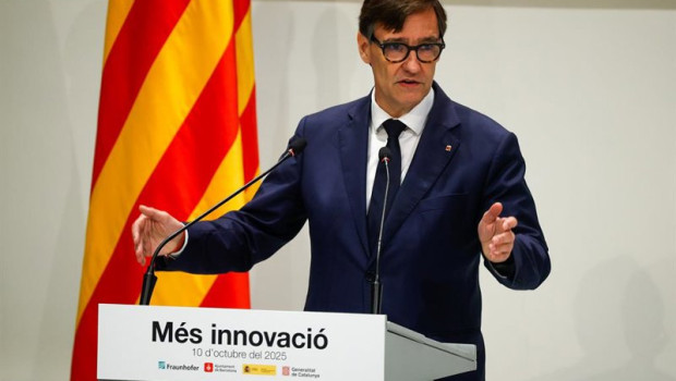 ep el presidente de la generalitat de catalunya salvador illa interviene durante la firma del