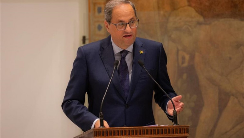 El presidente de la Generalitat, Quim Torra, durante su intervención en el acto de toma de posesión del cargo del nuevo miembro del Consell de Garanties Estatutàries, Joan Vintró. | David Zorrakino - Europa Press - Archivo ep el presidente de la generalitat quim torra durante su intervencion en el acto de toma de posesion