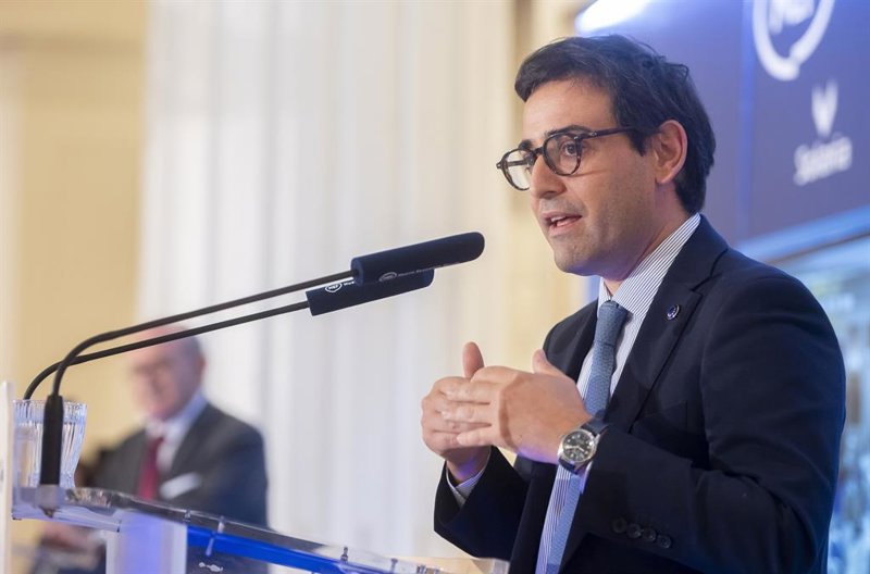 Bruselas propone duplicar el arancel al acero, al 50%, y reducir las cuotas de entrada