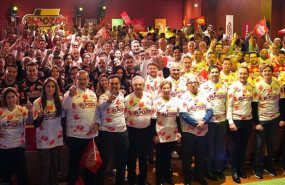 ep equipo de marketing y comercial de el pozo alimentacion vistiendo la misma camiseta