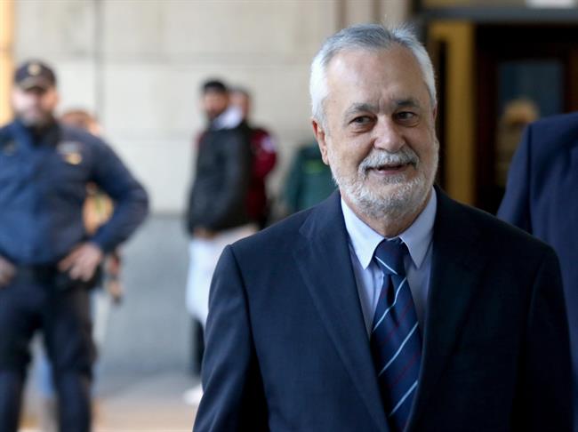 Griñán llega a la Audiencia para declarar en el juicio por los ERE | EUROPA PRESS ep grinan llegala audienciadeclararjuiciolos ere 20180411162502