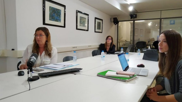 ep la consellera de salud y consumo patricia gomez participa en una reunion bilateral con el