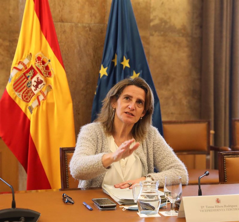 Argelia amenaza con romper el contrato de gas con España si se deriva gas a Marruecos