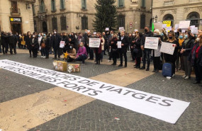 ep las agencias de viajes se manifiestan en barcelona para pedir un plan de rescate hasta que se