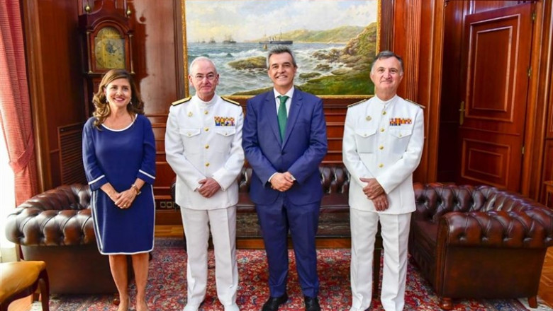 El Ministerio de Defensa y la Universidad CEU San Pablo han firmado este jueves 4 de julio un convenio de colaboración para la creación de la 'Cátedra Internacional CEU Elcano. Primera Vuelta al Mundo', adscrita a la Facultad de Humanidades y Ciencias de | CEU ep ministeriodefensala universidad ceu san pablofirmadojueves 4julioconveniocolaboracionla creacionla catedra internacional ceu elcano primera vueltamundo adscritala facultadhumanidadesciencias de