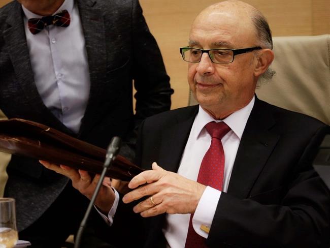 El ministro de Hacienda y Función Pública, Cristóbal Montoro, en el Congreso | CONGRESO ep ministrohaciendafuncion publica cristobal montoro encongreso