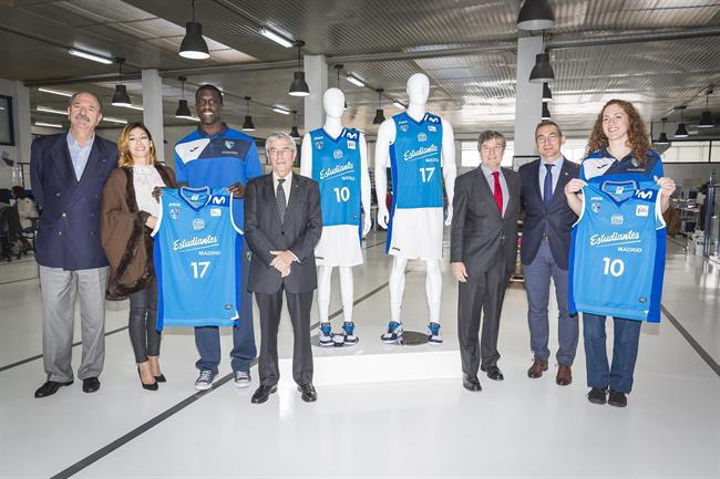 Presentación de la camiseta del Estudiantes por su 70 aniversario | JOMA ep presentacionla camisetaestudiantessu 70 aniversario