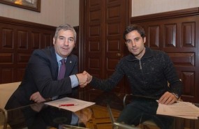 ep xabier etxeitajosu urrutia firmanrenovacionathletic