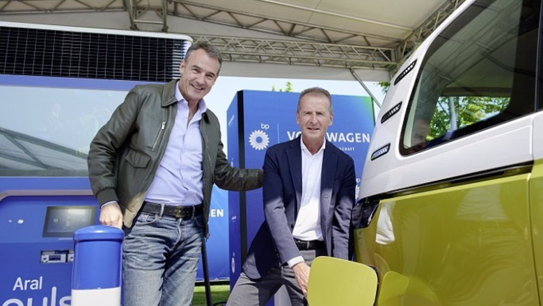 Bernard Looney (BP) y Herbert Diess (Volkswagen) lanzan el primer cargador rápido BP/Aral flexpole | ANDREAS OERTZEN ep aral flexpole