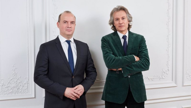 ep archivo   el presidente de lonvia capital cyrille carriere y franois badelon