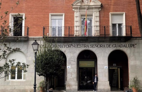 ep archivo   fachada del colegio mayor nuestra senora de guadalupe situado en la zona de salud