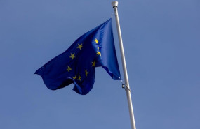 ep archivo   la bandera de la union europea