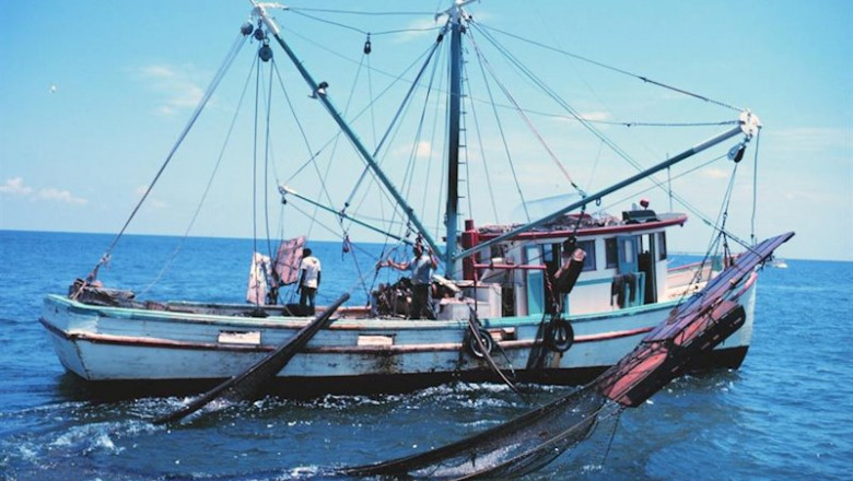ep barco de pesca en el atlantico norte