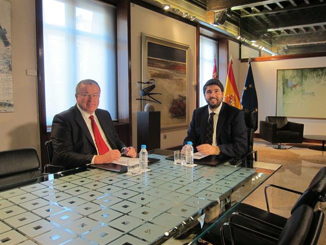 Bernabé Y López Miras, Durante Su Encuentro | EUROPA PRESS ep bernabe y lopez miras duranteencuentro