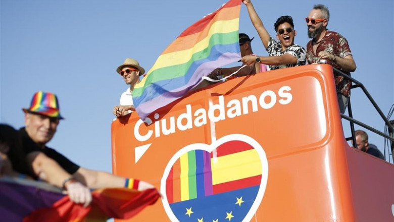 Cabalgata del Orgullo Lgtbi en Sevilla | EUROPA PRESS ep cabalgataorgullo lgtbisevilla