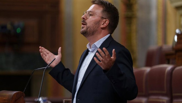 ep el portavoz adjunto de sumar en el congreso alberto ibanez interviene durante una sesion plenaria ep el portavoz adjunto de sumar en el congreso alberto ibanez interviene durante una sesion plenaria